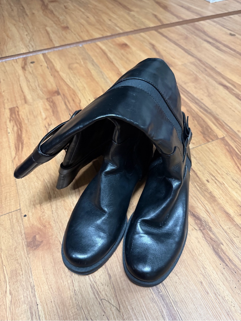 AEROSOLES Black Leather Women's Winter Boots